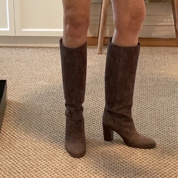 Vince Camuto brown suede boots ⚡️SALE - Picture 10 of 12